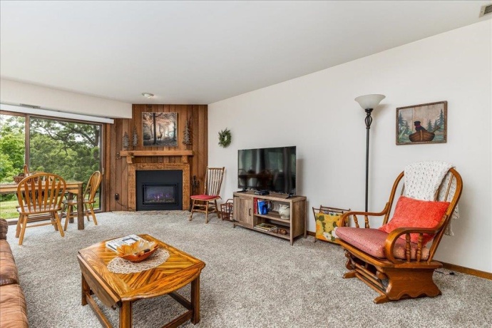 B2 Long Bay Point, GALENA, Illinois 61036, 1 Bedroom Bedrooms, ,1 BathroomBathrooms,Condominium,For Sale,Long Bay Point,202502274