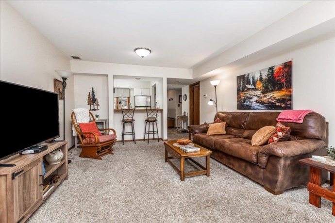 B2 Long Bay Point, GALENA, Illinois 61036, 1 Bedroom Bedrooms, ,1 BathroomBathrooms,Condominium,For Sale,Long Bay Point,202502274