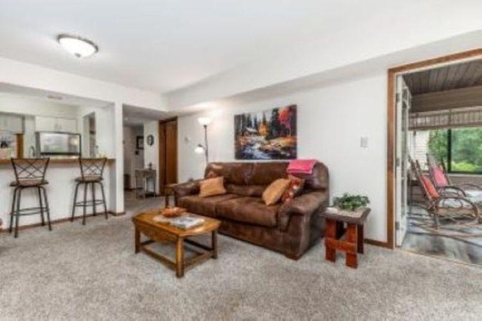 B2 Long Bay Point, GALENA, Illinois 61036, 1 Bedroom Bedrooms, ,1 BathroomBathrooms,Condominium,For Sale,Long Bay Point,202502274