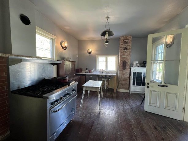 11373 US Highway 20, GALENA, Illinois 61036, 10 Bedrooms Bedrooms, ,8 BathroomsBathrooms,House,For Sale,US Highway 20,202502299