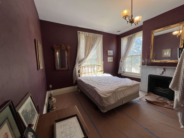 11373 US Highway 20, GALENA, Illinois 61036, 10 Bedrooms Bedrooms, ,8 BathroomsBathrooms,House,For Sale,US Highway 20,202502299