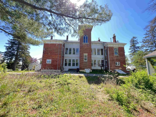 11373 US Highway 20, GALENA, Illinois 61036, 10 Bedrooms Bedrooms, ,8 BathroomsBathrooms,House,For Sale,US Highway 20,202502299