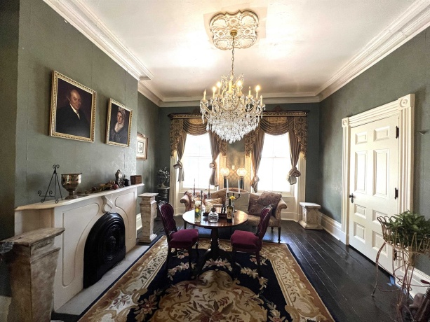 11373 US Highway 20, GALENA, Illinois 61036, 10 Bedrooms Bedrooms, ,8 BathroomsBathrooms,House,For Sale,US Highway 20,202502299