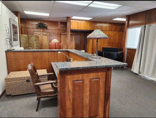 102 Market, MOUNT CARROLL, Illinois 61053, ,Mixed Use,For Sale,Market,202502325