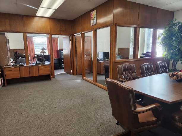 102 Market, MOUNT CARROLL, Illinois 61053, ,5+ Units,For Sale,Market,202502324