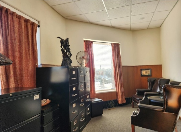 102 Market, MOUNT CARROLL, Illinois 61053, ,5+ Units,For Sale,Market,202502324