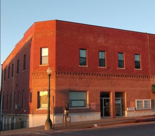 102 Market, MOUNT CARROLL, Illinois 61053, ,5+ Units,For Sale,Market,202502324