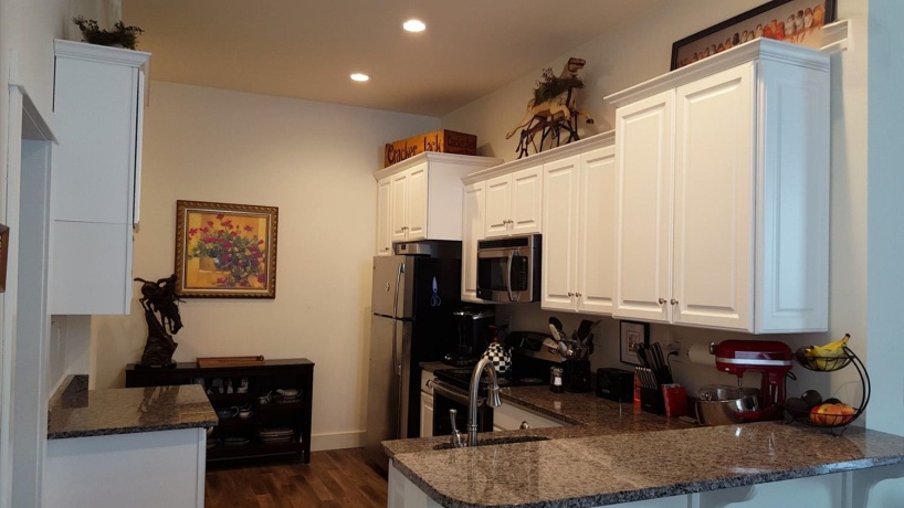 102 Market, MOUNT CARROLL, Illinois 61053, ,5+ Units,For Sale,Market,202502324