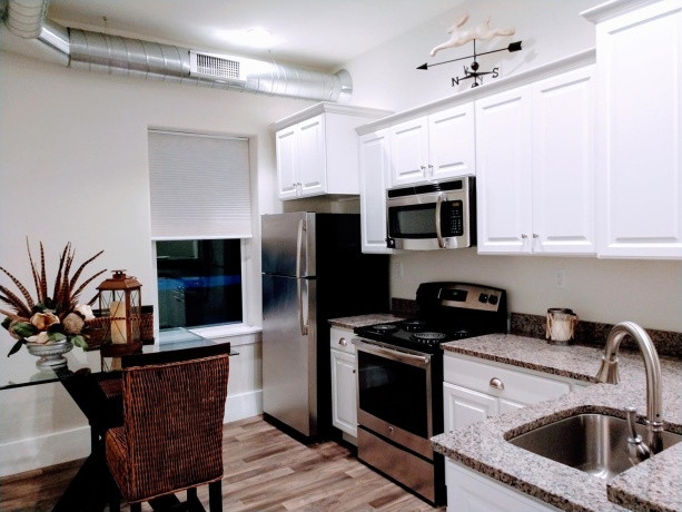 102 Market, MOUNT CARROLL, Illinois 61053, ,5+ Units,For Sale,Market,202502324