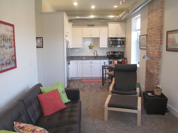 102 Market, MOUNT CARROLL, Illinois 61053, ,5+ Units,For Sale,Market,202502324