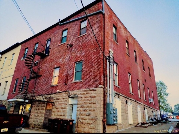 102 Market, MOUNT CARROLL, Illinois 61053, ,5+ Units,For Sale,Market,202502324