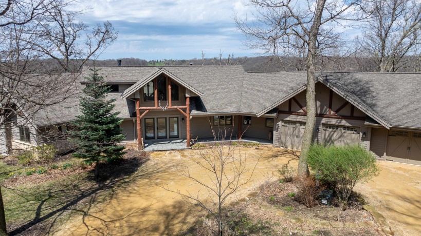 8616 Fisher, HANOVER, Illinois 61041, 4 Bedrooms Bedrooms, ,3 BathroomsBathrooms,House,For Sale,Fisher,202502338