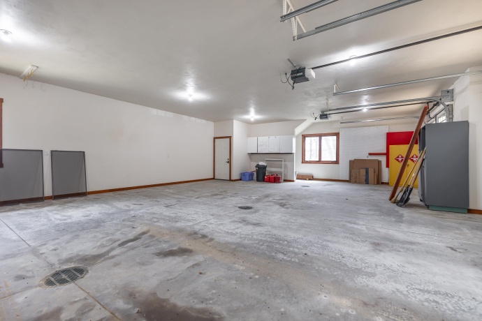 8616 Fisher, HANOVER, Illinois 61041, 4 Bedrooms Bedrooms, ,3 BathroomsBathrooms,House,For Sale,Fisher,202502338