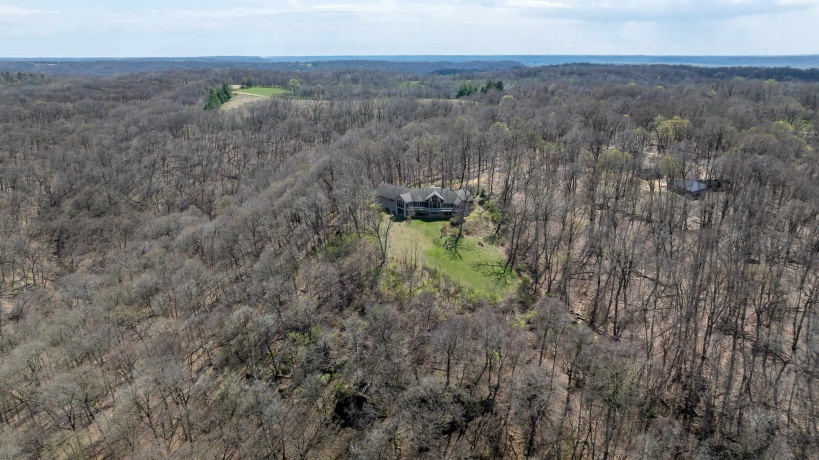 8616 Fisher, HANOVER, Illinois 61041, 4 Bedrooms Bedrooms, ,3 BathroomsBathrooms,House,For Sale,Fisher,202502338