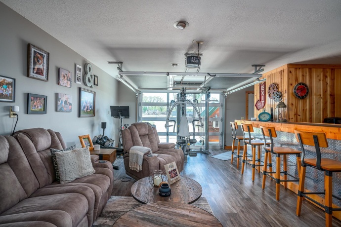 1012 VIADUCT, SAVANNA, Illinois 61074, 2 Bedrooms Bedrooms, ,2 BathroomsBathrooms,House,For Sale,VIADUCT,202502339