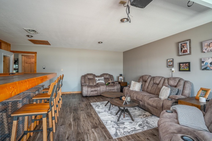 1012 VIADUCT, SAVANNA, Illinois 61074, 2 Bedrooms Bedrooms, ,2 BathroomsBathrooms,House,For Sale,VIADUCT,202502339