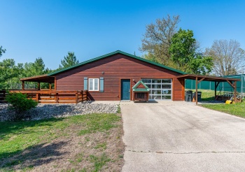 1012 VIADUCT, SAVANNA, Illinois 61074, 2 Bedrooms Bedrooms, ,2 BathroomsBathrooms,House,For Sale,VIADUCT,202502339