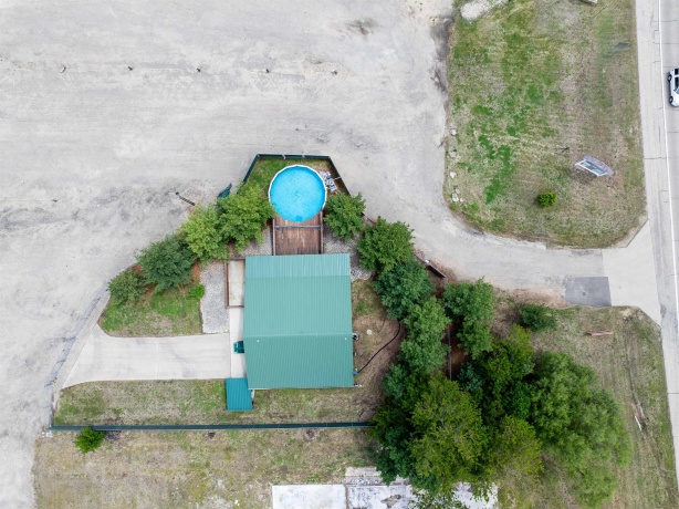 1012 VIADUCT, SAVANNA, Illinois 61074, 2 Bedrooms Bedrooms, ,2 BathroomsBathrooms,House,For Sale,VIADUCT,202502339