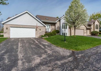 422 Village Wood Ln, ROCKTON, Illinois 61072, 3 Bedrooms Bedrooms, ,3 BathroomsBathrooms,Condominium,For Sale,Village Wood Ln,202502166