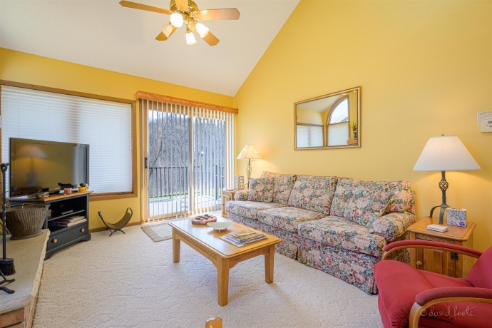 13 Valleywood, GALENA, Illinois 61036, 2 Bedrooms Bedrooms, ,2 BathroomsBathrooms,Condominium,For Sale,Valleywood,202502370