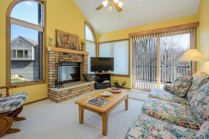 13 Valleywood, GALENA, Illinois 61036, 2 Bedrooms Bedrooms, ,2 BathroomsBathrooms,Condominium,For Sale,Valleywood,202502370