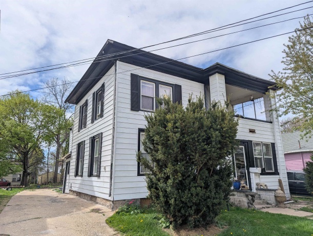 720 Carroll Ave, FREEPORT, Illinois 61032, ,2 Units,For Sale,Carroll Ave,202502373