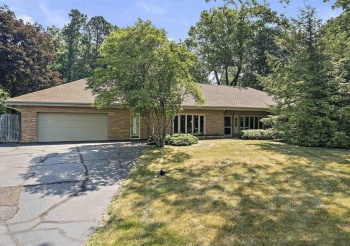 2425 Bradley, ROCKFORD, Illinois 61107, 3 Bedrooms Bedrooms, ,2 BathroomsBathrooms,House,For Sale,Bradley,202501949