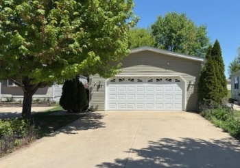 127 Club, BELVIDERE, Illinois 61008, 3 Bedrooms Bedrooms, ,2 BathroomsBathrooms,House,For Sale,Club,202502385