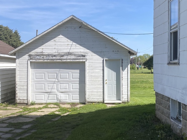 108 North, PEARL CITY, Illinois 61062, 3 Bedrooms Bedrooms, ,1 BathroomBathrooms,House,For Sale,North,202502420