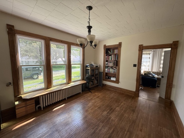 300 Holcomb, MILLEDGEVILLE, Illinois 61051, 3 Bedrooms Bedrooms, ,2 BathroomsBathrooms,House,For Sale,Holcomb,202502431