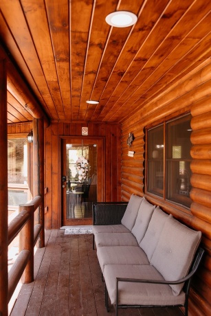 2105 Elizabeth Scales Mound, ELIZABETH, Illinois 61028, 4 Bedrooms Bedrooms, ,4 BathroomsBathrooms,House,For Sale,Elizabeth Scales Mound,202502434