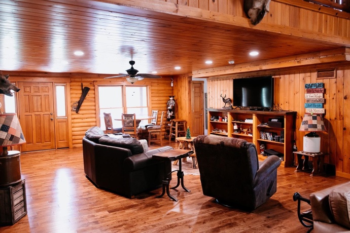 2105 Elizabeth Scales Mound, ELIZABETH, Illinois 61028, 4 Bedrooms Bedrooms, ,4 BathroomsBathrooms,House,For Sale,Elizabeth Scales Mound,202502434