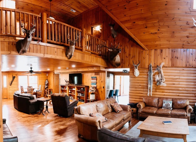 2105 Elizabeth Scales Mound, ELIZABETH, Illinois 61028, 4 Bedrooms Bedrooms, ,4 BathroomsBathrooms,House,For Sale,Elizabeth Scales Mound,202502434