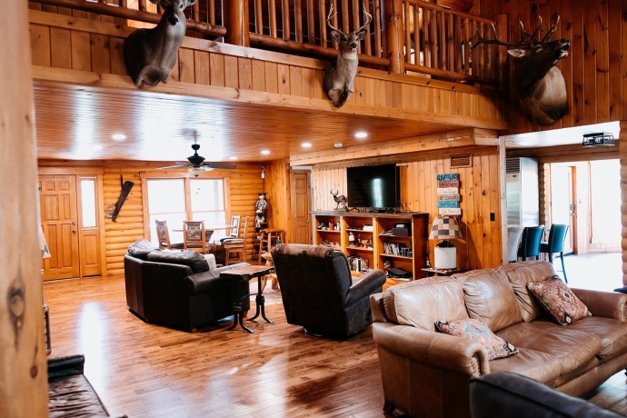 2105 Elizabeth Scales Mound, ELIZABETH, Illinois 61028, 4 Bedrooms Bedrooms, ,4 BathroomsBathrooms,House,For Sale,Elizabeth Scales Mound,202502434