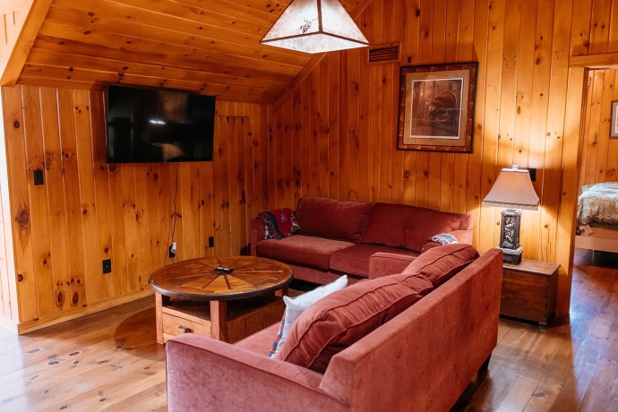 2105 Elizabeth Scales Mound, ELIZABETH, Illinois 61028, 4 Bedrooms Bedrooms, ,4 BathroomsBathrooms,House,For Sale,Elizabeth Scales Mound,202502434