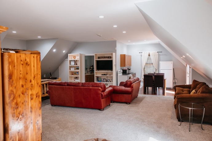 2105 Elizabeth Scales Mound, ELIZABETH, Illinois 61028, 4 Bedrooms Bedrooms, ,4 BathroomsBathrooms,House,For Sale,Elizabeth Scales Mound,202502434