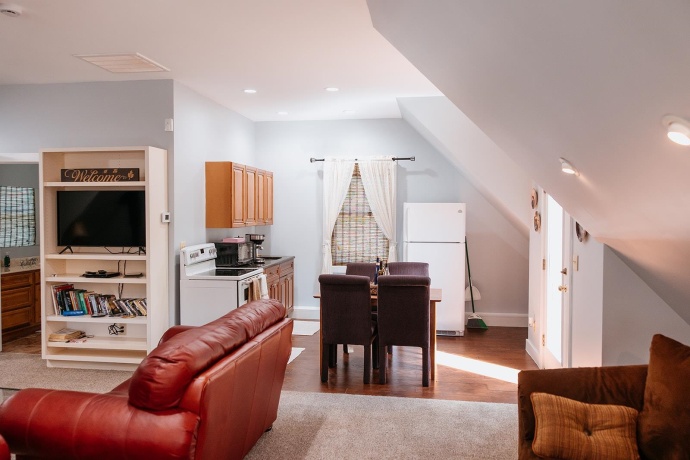 2105 Elizabeth Scales Mound, ELIZABETH, Illinois 61028, 4 Bedrooms Bedrooms, ,4 BathroomsBathrooms,House,For Sale,Elizabeth Scales Mound,202502434