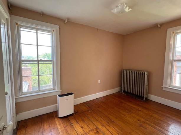 303 Park, GALENA, Illinois 61036, 3 Bedrooms Bedrooms, ,2 BathroomsBathrooms,House,For Sale,Park,202502447