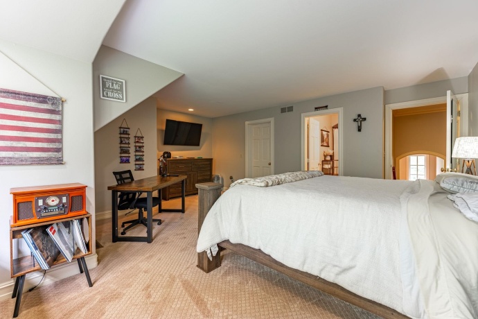 9430 RESERVE, CALEDONIA, Illinois 61011, 4 Bedrooms Bedrooms, ,4 BathroomsBathrooms,House,For Sale,RESERVE,202502463