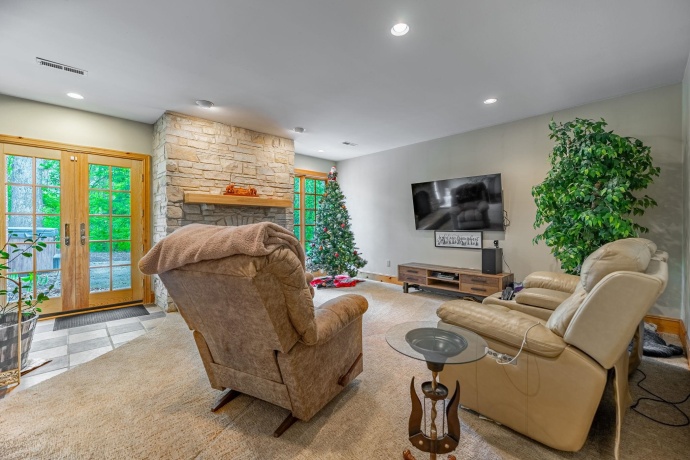 9430 RESERVE, CALEDONIA, Illinois 61011, 4 Bedrooms Bedrooms, ,4 BathroomsBathrooms,House,For Sale,RESERVE,202502463