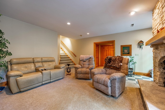 9430 RESERVE, CALEDONIA, Illinois 61011, 4 Bedrooms Bedrooms, ,4 BathroomsBathrooms,House,For Sale,RESERVE,202502463