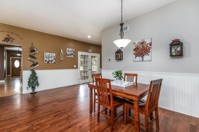 416 Galena, WARREN, Illinois 61087, 4 Bedrooms Bedrooms, ,3 BathroomsBathrooms,House,For Sale,Galena,202502492