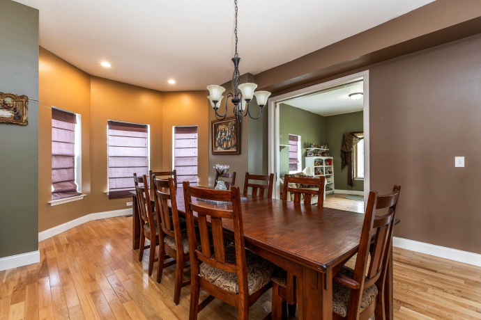 416 Galena, WARREN, Illinois 61087, 4 Bedrooms Bedrooms, ,3 BathroomsBathrooms,House,For Sale,Galena,202502492