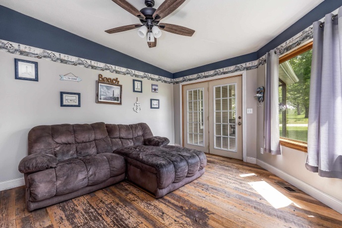 416 Galena, WARREN, Illinois 61087, 4 Bedrooms Bedrooms, ,3 BathroomsBathrooms,House,For Sale,Galena,202502492