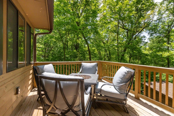 4 Colony, GALENA, Illinois 61036, 3 Bedrooms Bedrooms, ,2 BathroomsBathrooms,House,For Sale,Colony,202502513
