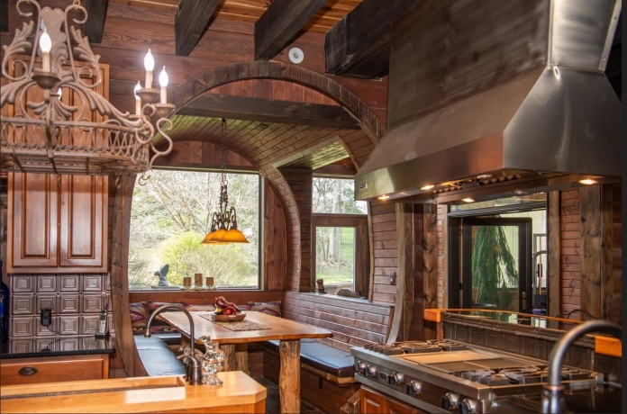 2003 Hanover, HANOVER, Illinois 61041, 4 Bedrooms Bedrooms, ,4 BathroomsBathrooms,House,For Sale,Hanover,202502520