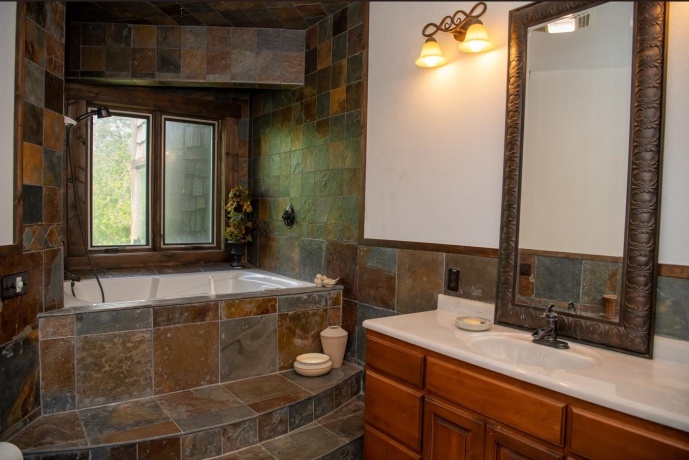 2003 Hanover, HANOVER, Illinois 61041, 4 Bedrooms Bedrooms, ,4 BathroomsBathrooms,House,For Sale,Hanover,202502520