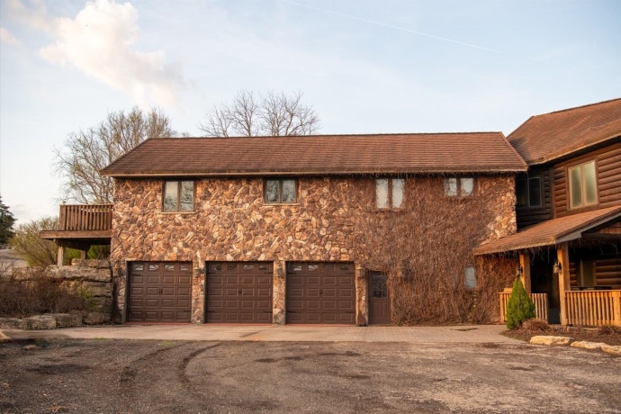 2003 Hanover, HANOVER, Illinois 61041, 4 Bedrooms Bedrooms, ,4 BathroomsBathrooms,House,For Sale,Hanover,202502520