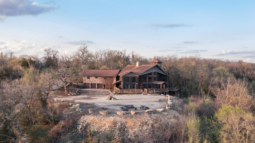 2003 Hanover, HANOVER, Illinois 61041, 4 Bedrooms Bedrooms, ,4 BathroomsBathrooms,House,For Sale,Hanover,202502520