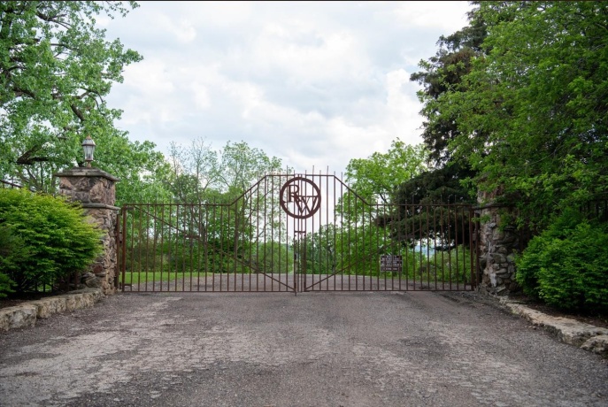 2003 Hanover, HANOVER, Illinois 61041, 4 Bedrooms Bedrooms, ,4 BathroomsBathrooms,House,For Sale,Hanover,202502520